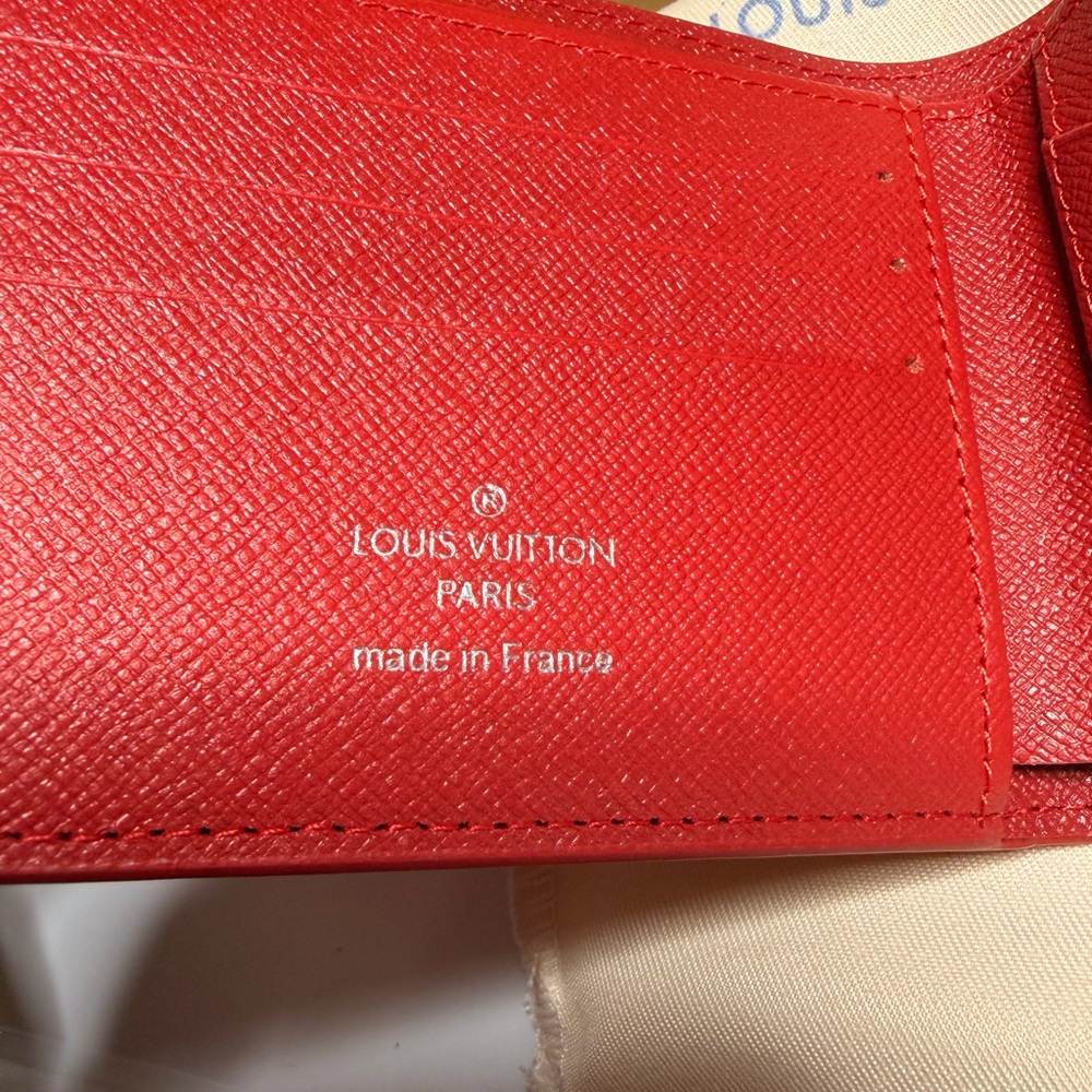 Louis Vuitton x Supreme Red Leather Bifold Wallet - Picture 5 of 5